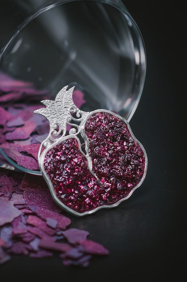 Brooch "Pomegranate"